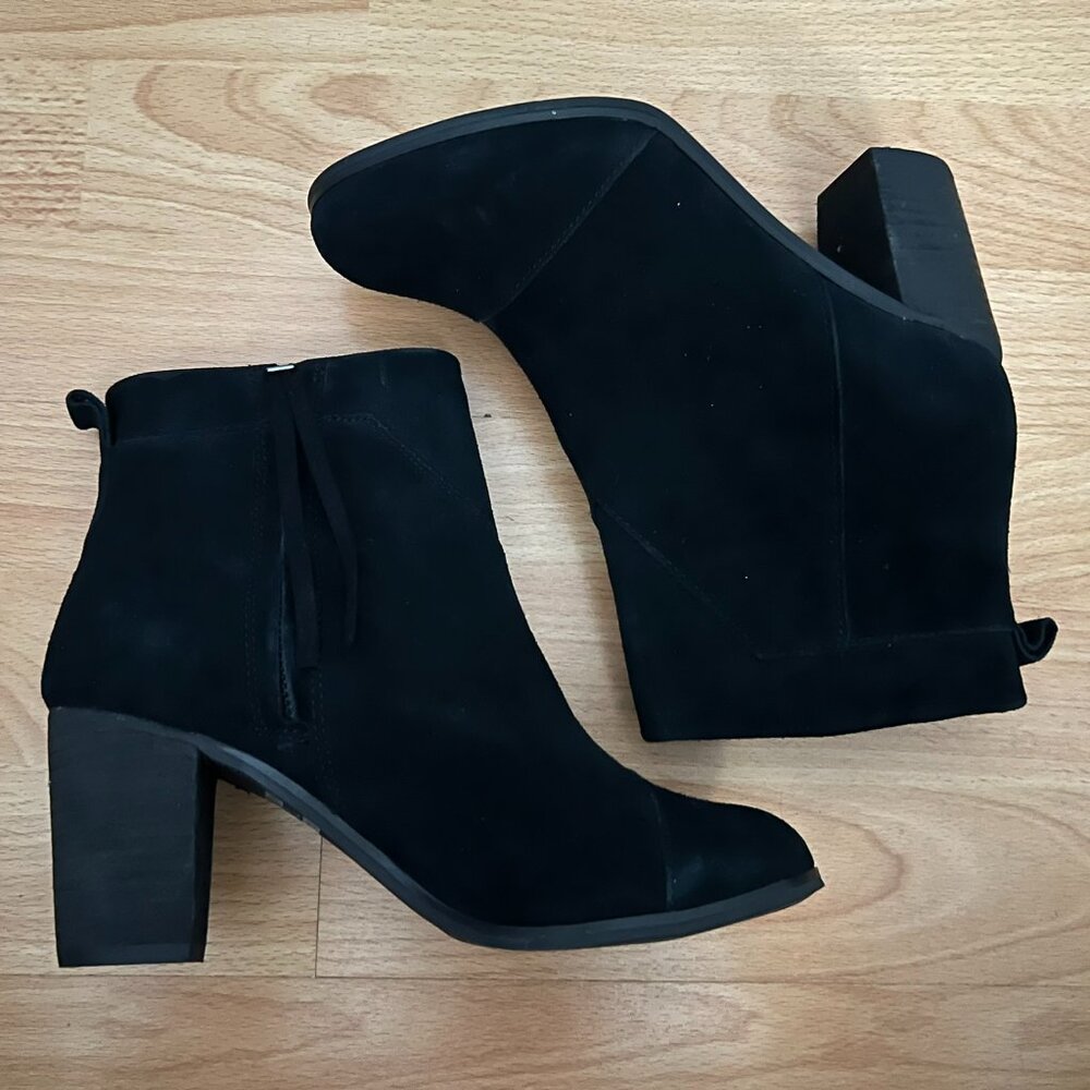 Toms Lunata Black Suede Boots - 7